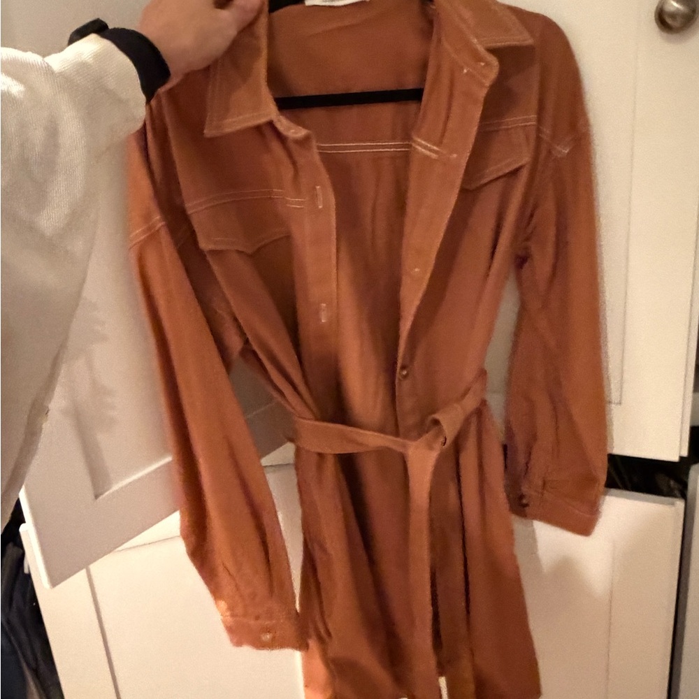 Relaxed Button-Up Shirt Jacket in Rust - Picture 2 of 2